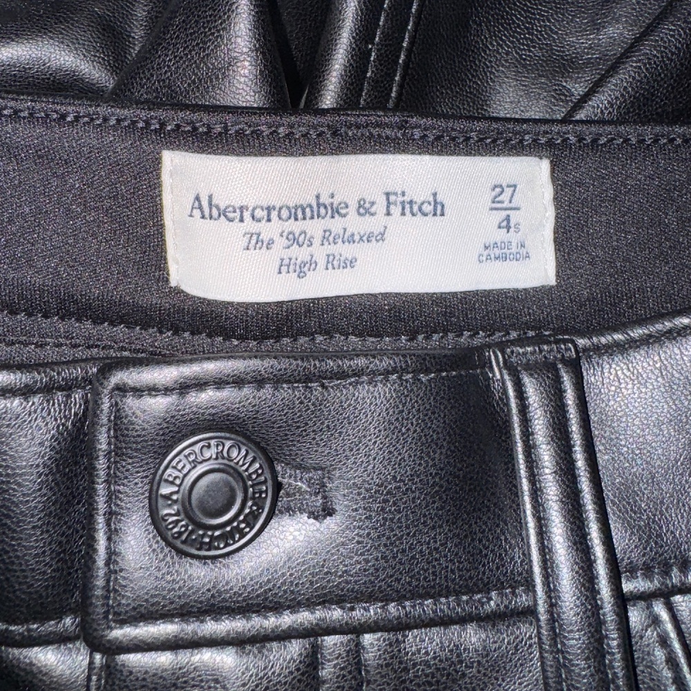 A&F 90s Relaxed High Rise Leather Pants